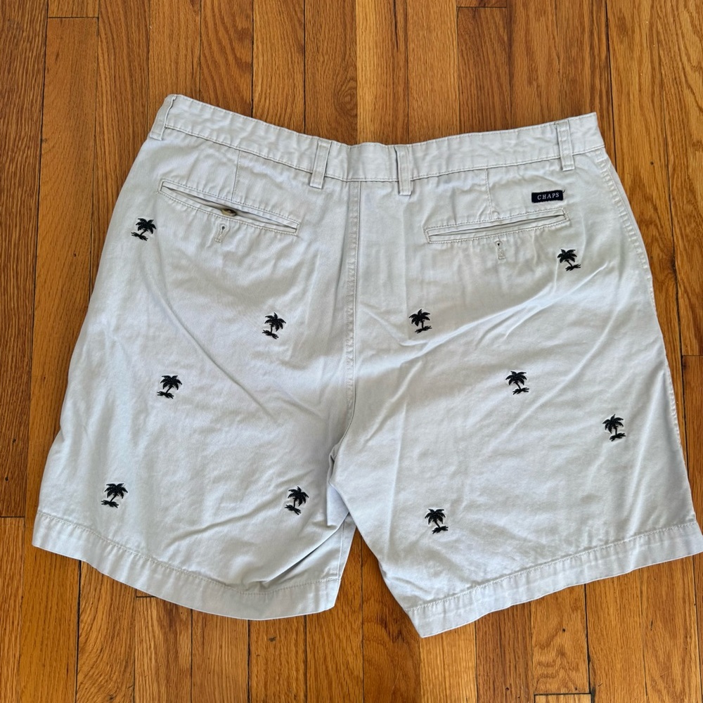 Chaps Men's Size 40 Khaki Embroidered Palm Tree Chino
Shorts - Picture 3 of 3